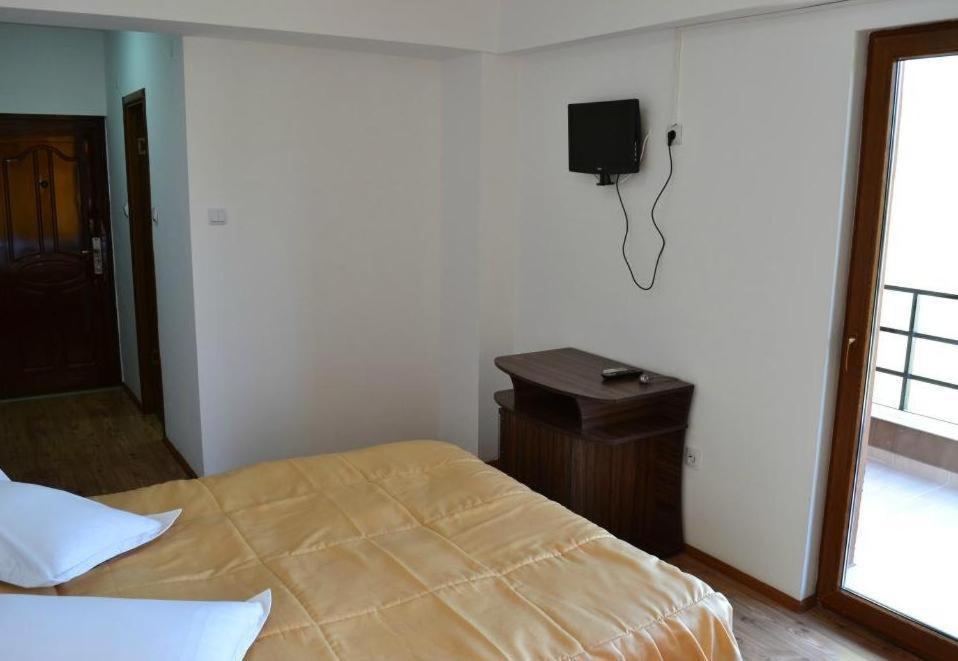 Hotel Corsar Тульча Екстер'єр фото